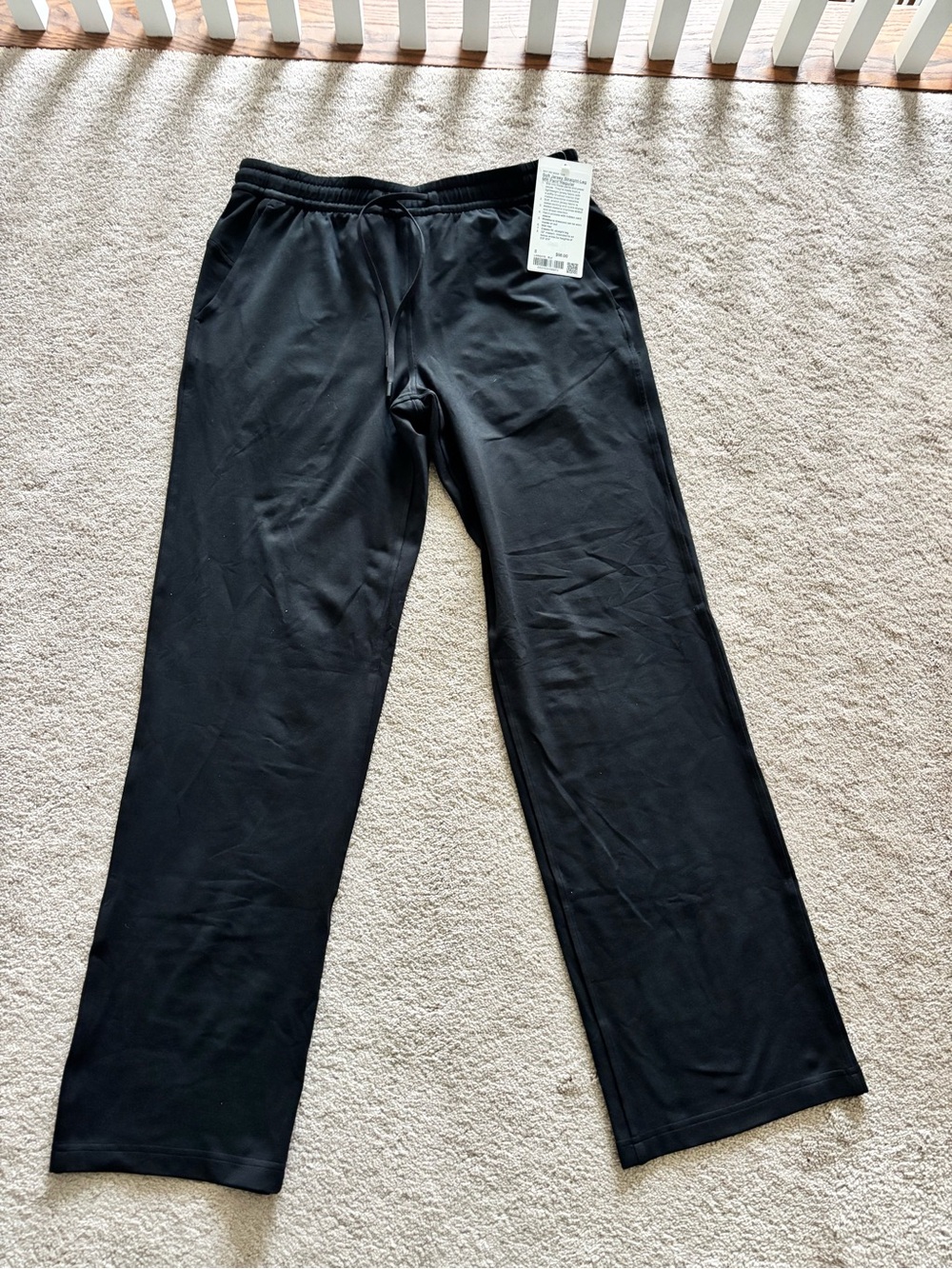 lululemon athletica Women’s Black Straight Leg Sweatpants size 8 NWT